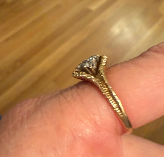 18K Four-Stone Diamond Ring - image 4