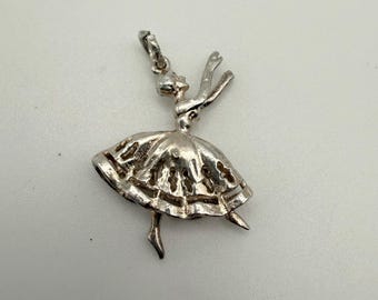 Charm de bailarina de plata de ley con piernas móviles