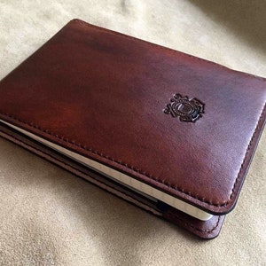 Caderno Moleskine Reporter personalizado e capa em couro
