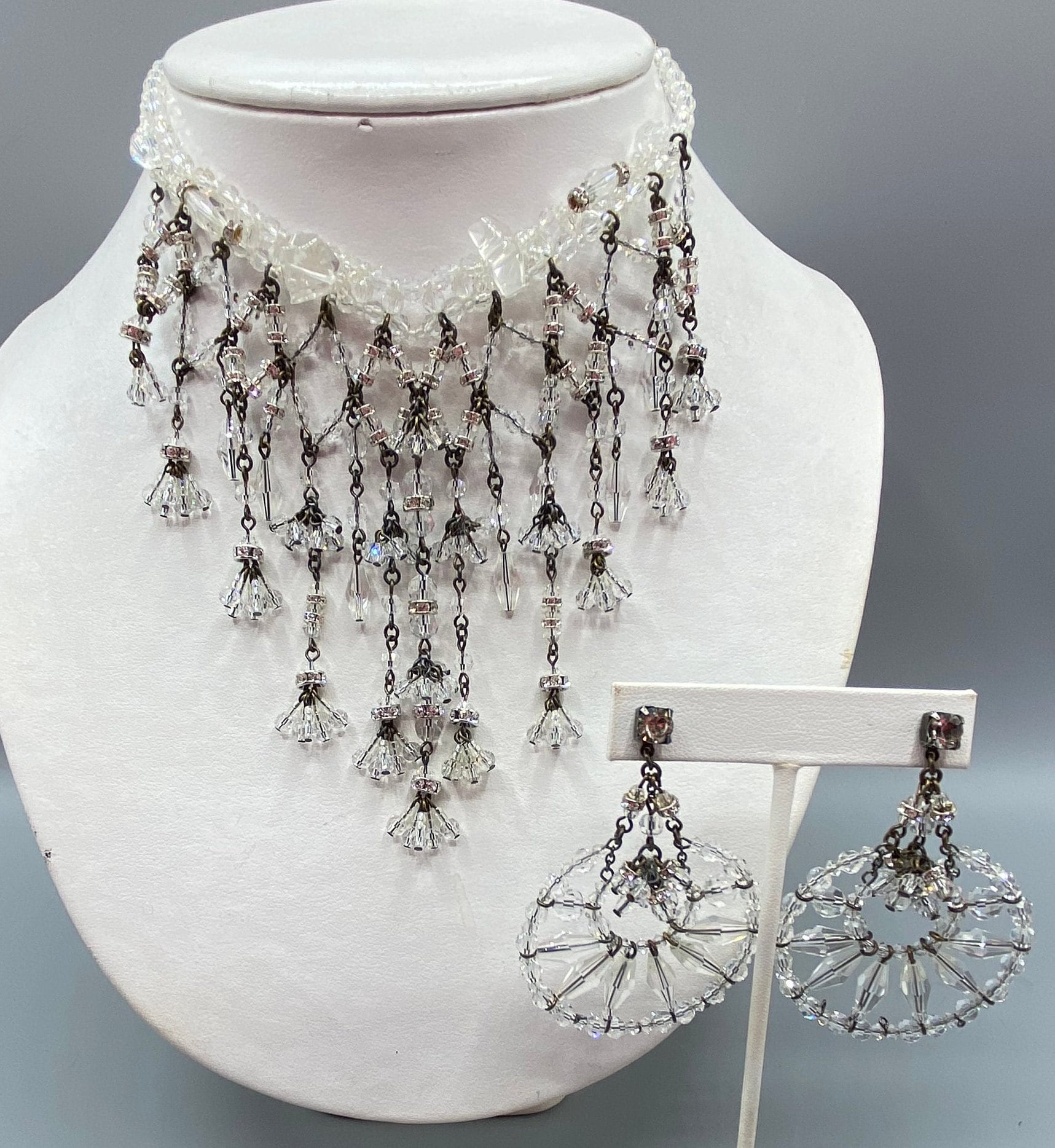 シルバー系ボリュームネックレス エリクソンビーモン 1980's Erickson Beamon Bib Necklace With Matching Earrings