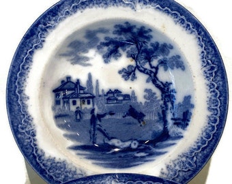 William Ridgway So & Co.Pair von Antique 1840 der kleinen Teller oder Butterstreiche in blau und weiß Humphreys Clock Muster Sehr guter Zustand