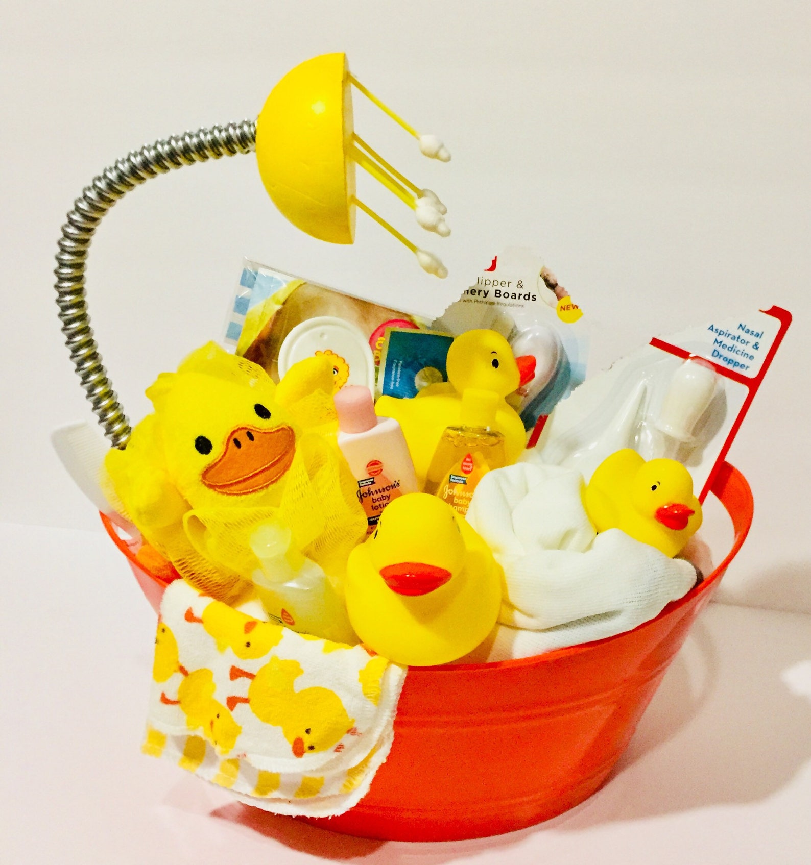 Bath Tub Diaper Cake Unisex Baby Gift Etsy