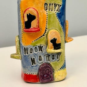 Tiny Worlds Story Pot - Meow Manor.