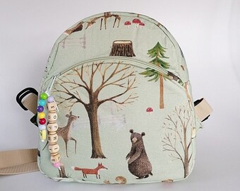 Kinder-Rucksack mit Waldtieren / Canvas in lindgrün / Kindergartentasche mit Namenskette