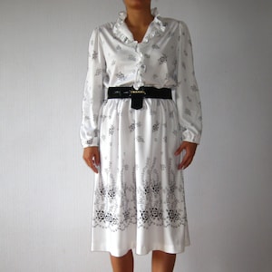 70s Floral Bohemian Midi Dress: Ruffled Long Sleeve, Size Large
