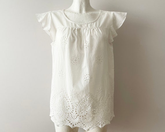 White embroidered top, Cotton batiste blouse, flo… - image 1