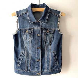 Blue denim vest, cropped women's summer top, country western cowgirl Waistcoat, denim jean vest, gift idea for her, xs small