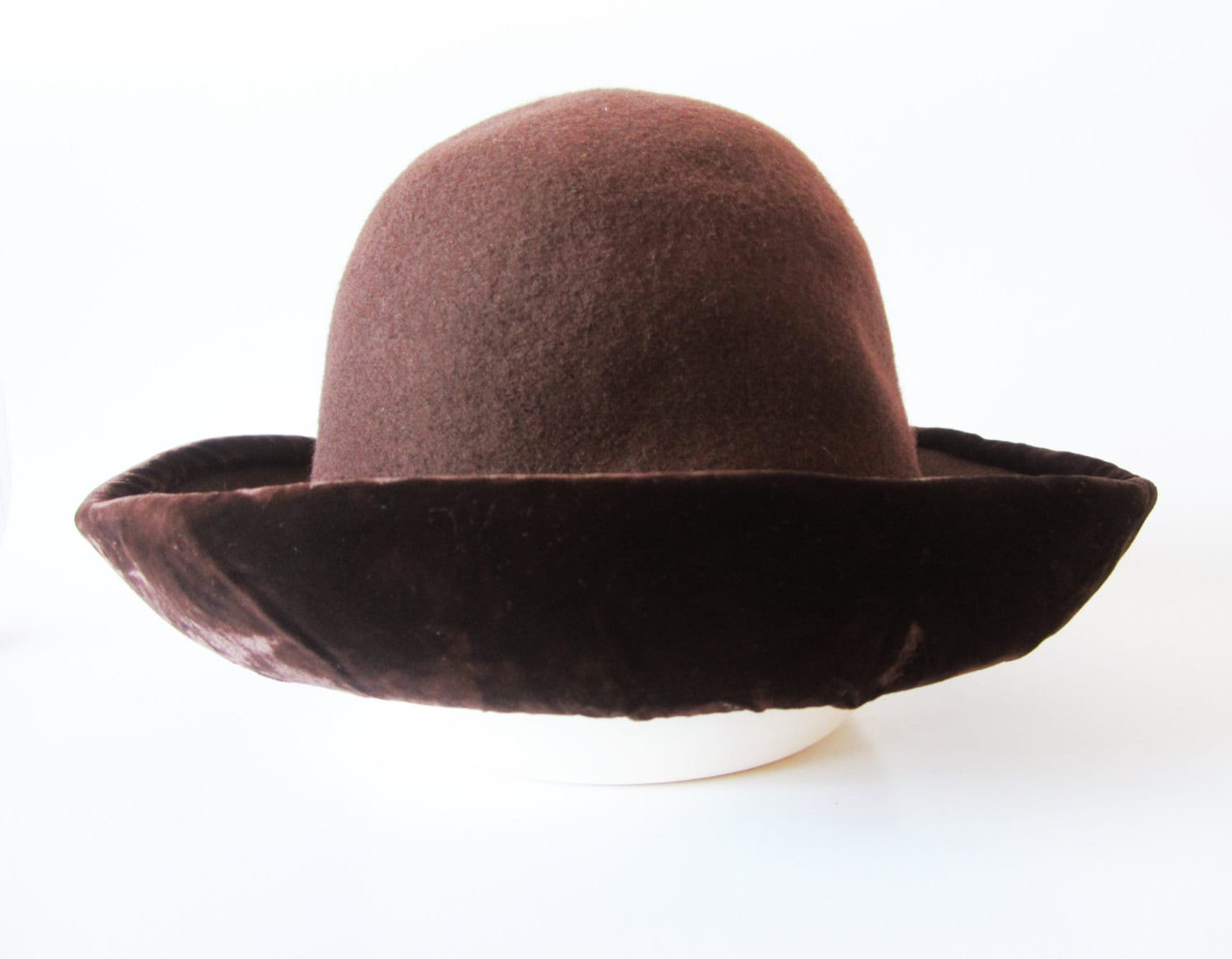 SONNETS RHODE ISLAND‎ CHOCOLATE BROWN PURPLE VELVET TRIM VINTAGE HAT Vintage Brown Wide-brimmed Hat w/ Burgundy Velvet Trim, Net  main image 2