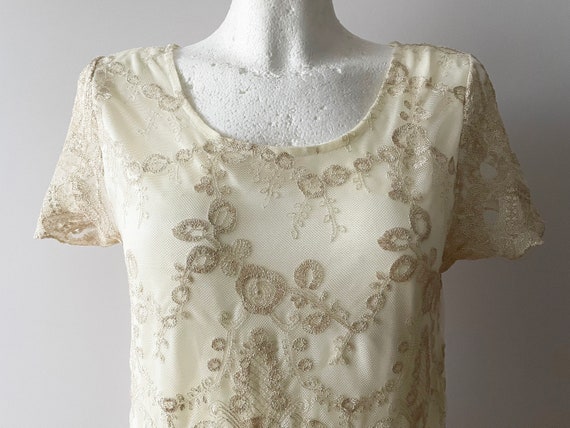 Beige lace tops with sleeves online