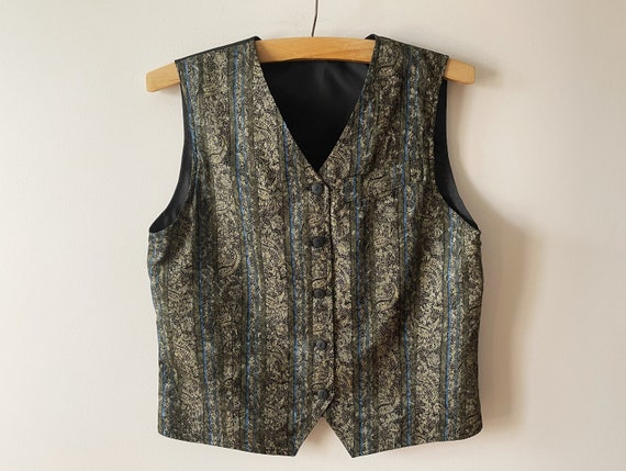80s Women's tapestry vest, paisley print vest, re… - image 1