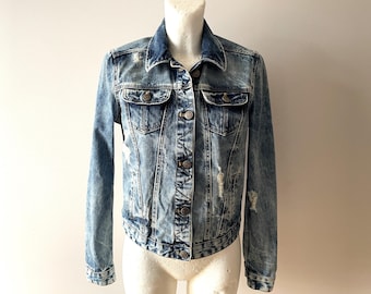 Chaqueta vaquera corta vintage: blazer vaquero azul descolorido, talla M