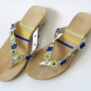 Vintage Floral Leather Wooden Platform Sandals - EUR 40 / US 9
