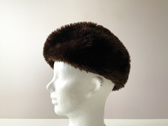 80s Women's winter beret, brown vegan fur hat, fa… - image 2