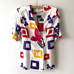 80s Women&#39;s viscose blouse, white abstract print double breasted lightweight blazer, short sleeve festival top with shoulder pads, medium