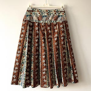 Pleated women&#39;s skirt, floral patterned cotton summer skirt, Vintage 80s home made women&#39;s skirt, hippie bohemian clothing, size medium
