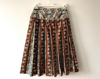 Vintage 80s Floral Cotton Skirt: Pleated Bohemian Hippie Style, Medium