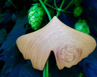 Gingko leaf Hair Clip, Leaf hair barrette, Leaf hair clip, Earthy jewelry, Nature Lover Gift, Gift for wife, 80mm French Barrette Clasp