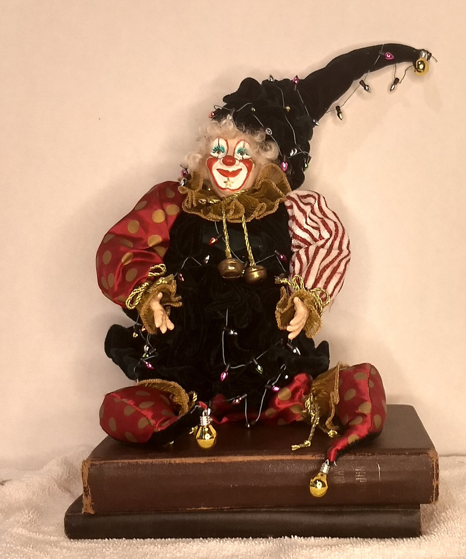 mardi gras court jester