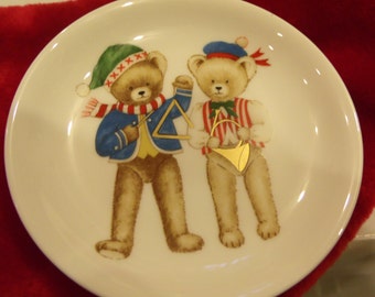Christmas Mikasa 6' China Plate Musical Bears