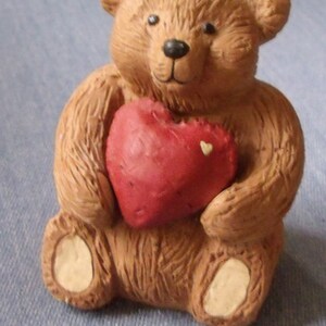 Red Heart Gift for Teacherf From Enesco BearFigurine-I Love My Teacher image 3