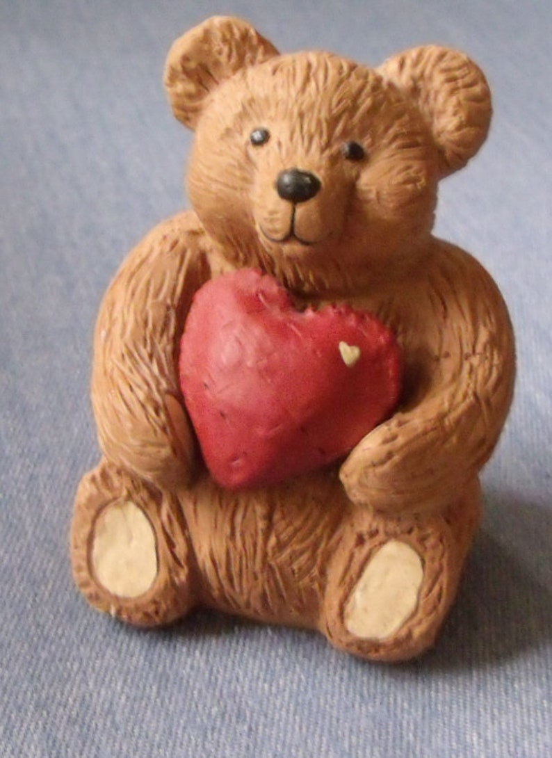 Red Heart Gift for Teacherf From Enesco BearFigurine-I Love My Teacher image 3