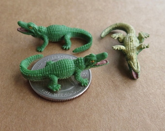Miniature Alligator, Terrarium & Fairy Garden Supplies, Micro Tiny Garden Creatures Soap Making Resin Diorama Supplies, Alligator Lover Gift