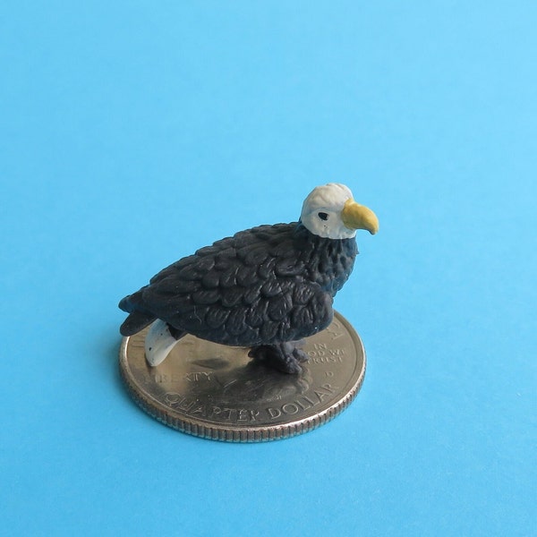 Miniature Bald Eagle - Terrarium & Fairy Garden Supplies - Micro Tiny Wild Creatures Soap Making Resin Diorama Supplies- Bird Eagle Gift