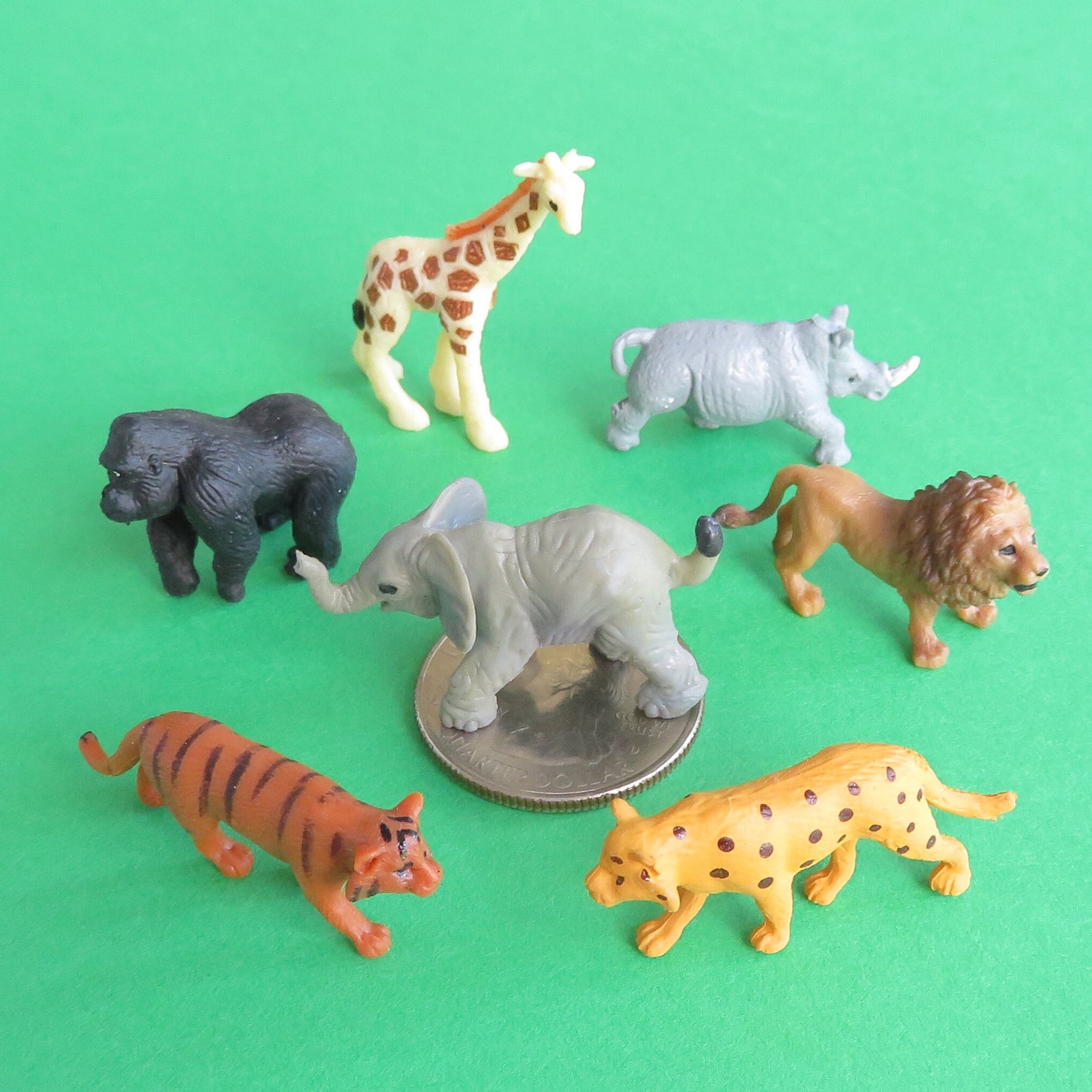GORILLA MINIATURE ANIMALS Plastic Animal Figure Figurines Dollhouse Diorama  Terrarium Supplies for Crafts Mini Rainforest Jungle Mini Ape 