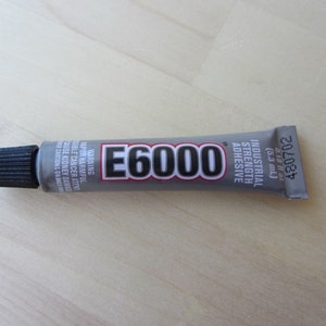 E-6000 Tubo pequeño de 5,3 ML, Adhesivo artesanal de resistencia industrial, E-6000 0,18 onzas, Pegamento cabujón, Pegamento impermeable para joyería, Viscosidad media