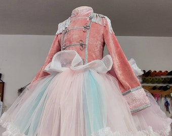 Costume de casse-noisette fille, tenue de cirque fille, robe de soldat, robe de cirque tutu, showwoman, tenue de cirque rose