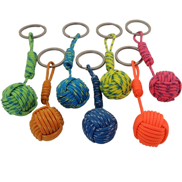 Porte clés marin, pomme de touline, multicouleur. En lot de 7 ou à l'unité. Fil multicolore, 7 couleurs aux choix