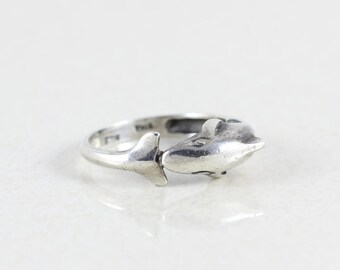 Sterling Silver Dolphin Ring size 7 1/2