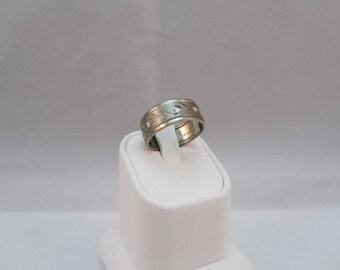 Mens Sterling Silver Heart Ring Size 8 Heart Band