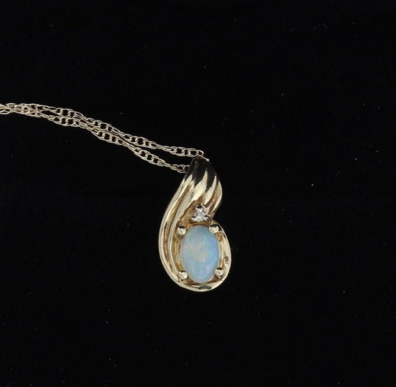 10k Yellow Gold Natural Opal and Diamond Necklace… - image 1