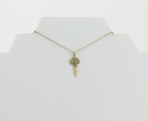 14k Yellow Gold 'Key To My Heart' Necklace 18" Ch… - image 7