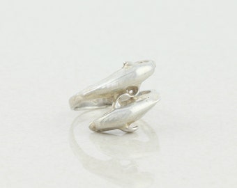 Sterling Silver Dolphin Ring size 6 1/2