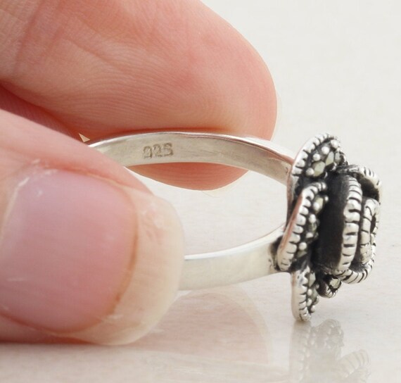 Sterling Silver Marcasite Flower Ring Size 8 - image 7