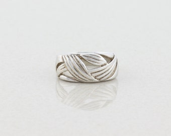 Sterling Silver Leaf Design Band Ring size 7