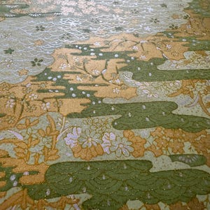 Origami paper, Chiyogami, Yuzen, Washi. Green and gold  pattern. Scrapbooking, bookbinding, jewelry & card making.
