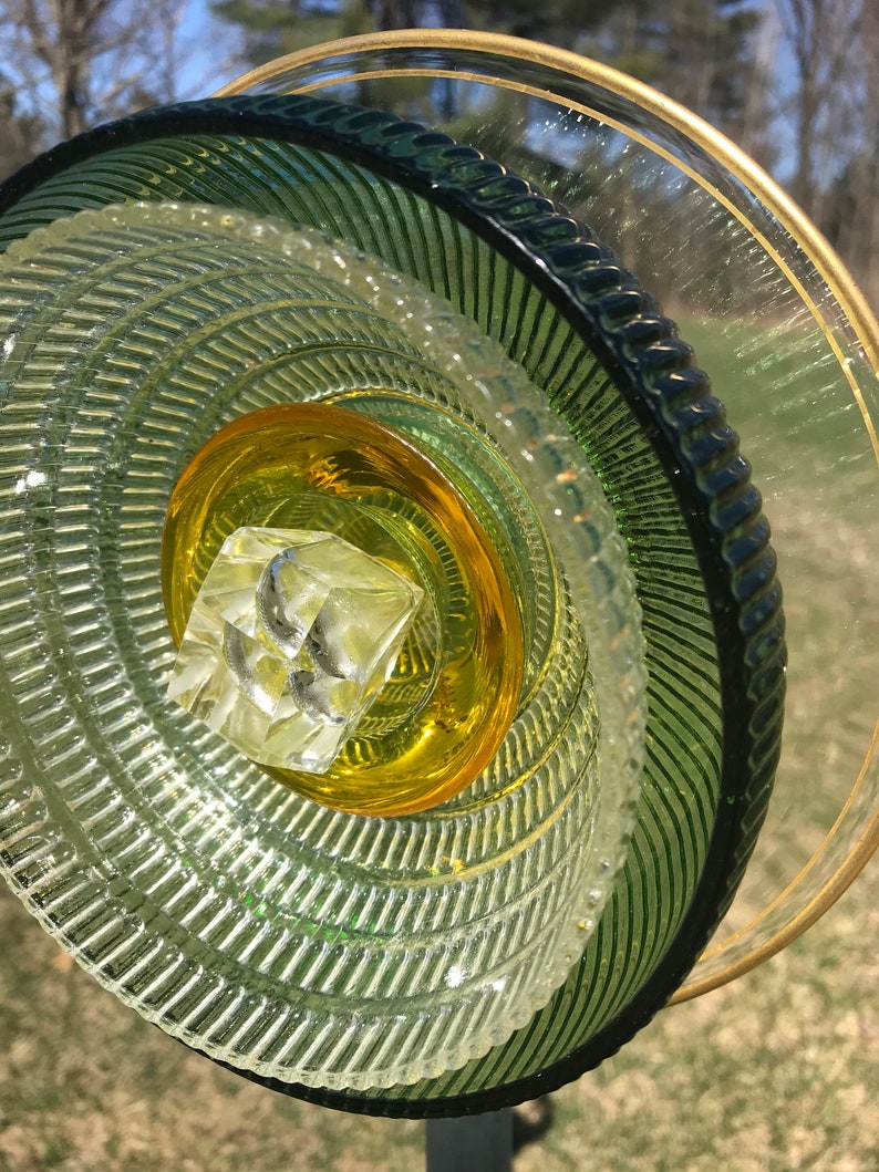 art de jardin en verre, fleurs en verre à cycle élevé, art de jardin de fleur de verre cru, cadeau danniversaire, cadeau de jour de mère, fleurs de printemps image 2