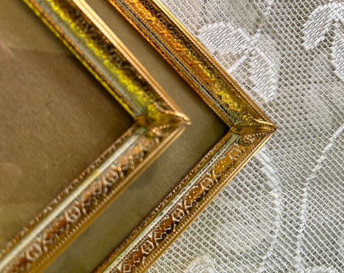 Set 2 Vintage Metal Frames 8x10 Embossed Ornate Whitewash Detail Velvet