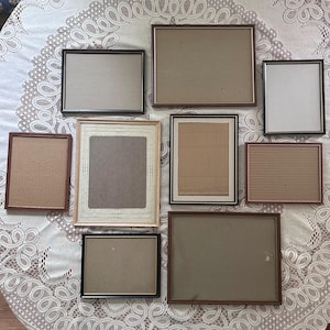 Galerie Wand Rahmen 9 Stück Set 8x10 bis 11x14 MCM Mid Century Modern dünne Skinny Metall Schwarz Gold Beige Braun Zertifikat Rahmen