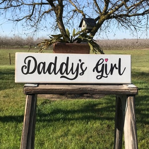 Daddy&#39;s Girl Sign / Girl Room / Nursery Decor