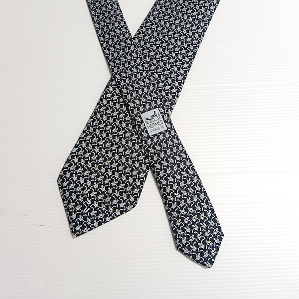 HERMES 605685 PA Men's Vintage Silk Print Necktie Skinny Width 3" Geometric Turtle Made in France