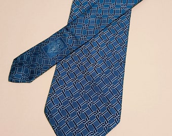 GUCCI Vintage Silk Woven in Italy Necktie Classic Width 3.4" Blue Geometric Pattern Made in Italy