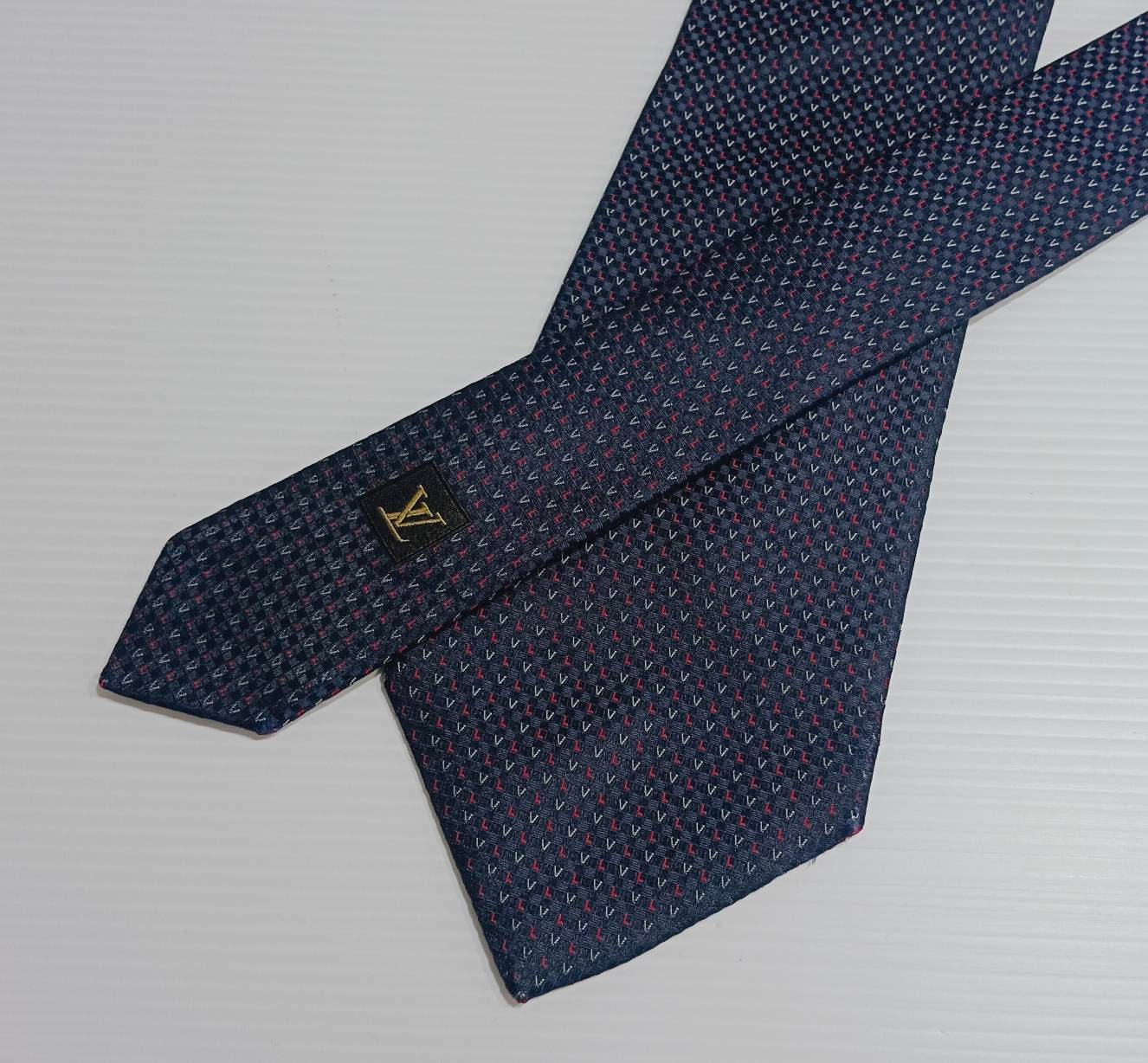 louis-vuitton tie