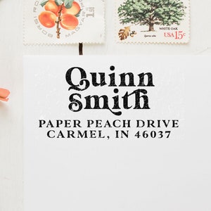 Moderne vintage retouradresstempel gepersonaliseerde rubberen stempel met houten handvat, kerstcadeau voor nieuwe woning, aangepaste stempel nieuw huis