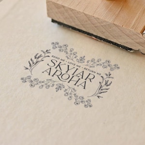 Boekstempel | Lezen, liefhebben, teruggeven | Boekenbord met bloemen | Gepersonaliseerd | Zelfinktend | Ex-libris | Cadeau boekenliefhebber | Leraarcadeau | Aangepast: