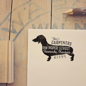 Dackel Stempel, Adressstempel Hundebesitzer, Geschenk für Hundebesitzer, Stempel mit Holzgriff, Weiner Hund Stempel, Weiner Hund Stempel Bild 1