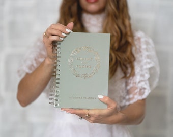 Sage & Silver Wedding Planner Book, Real Silver Foil, Custom Wedding Planner Book, Personalized Wedding Planner, Bridal Shower Gift